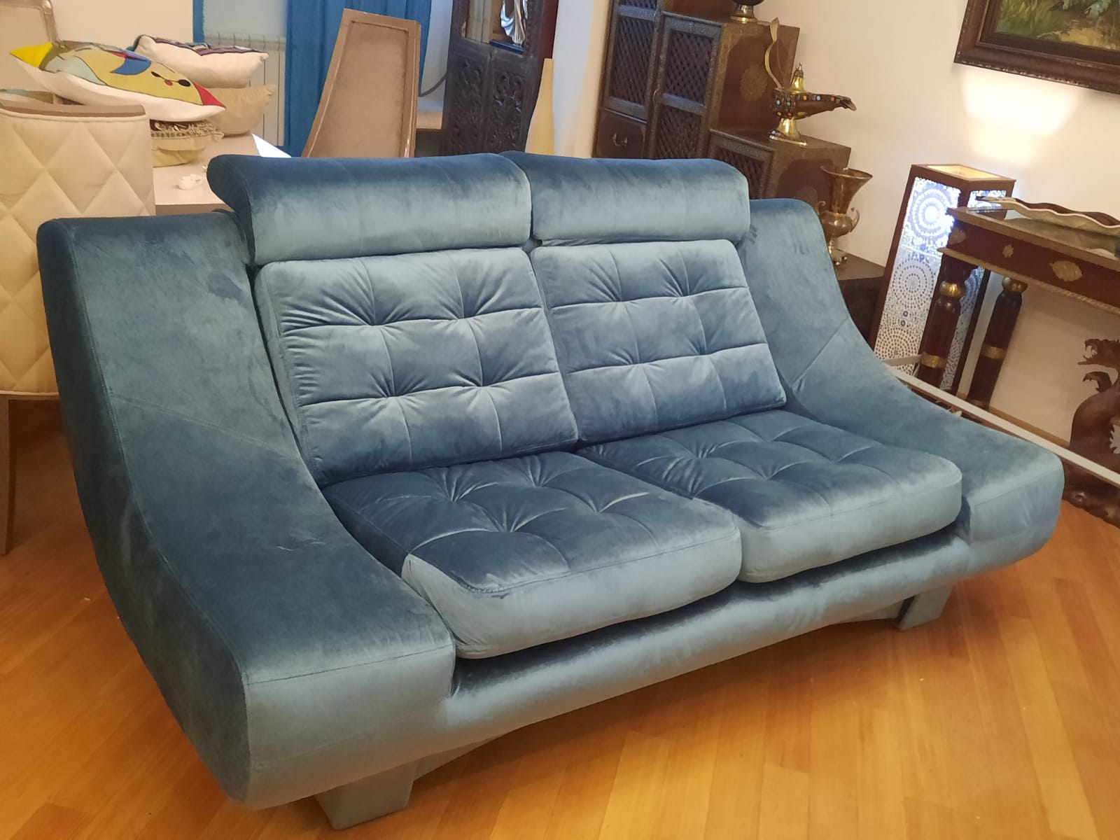 Обивка дивана на дому. Сосенский